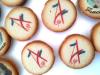 Personalized cream cookies according to your wishes